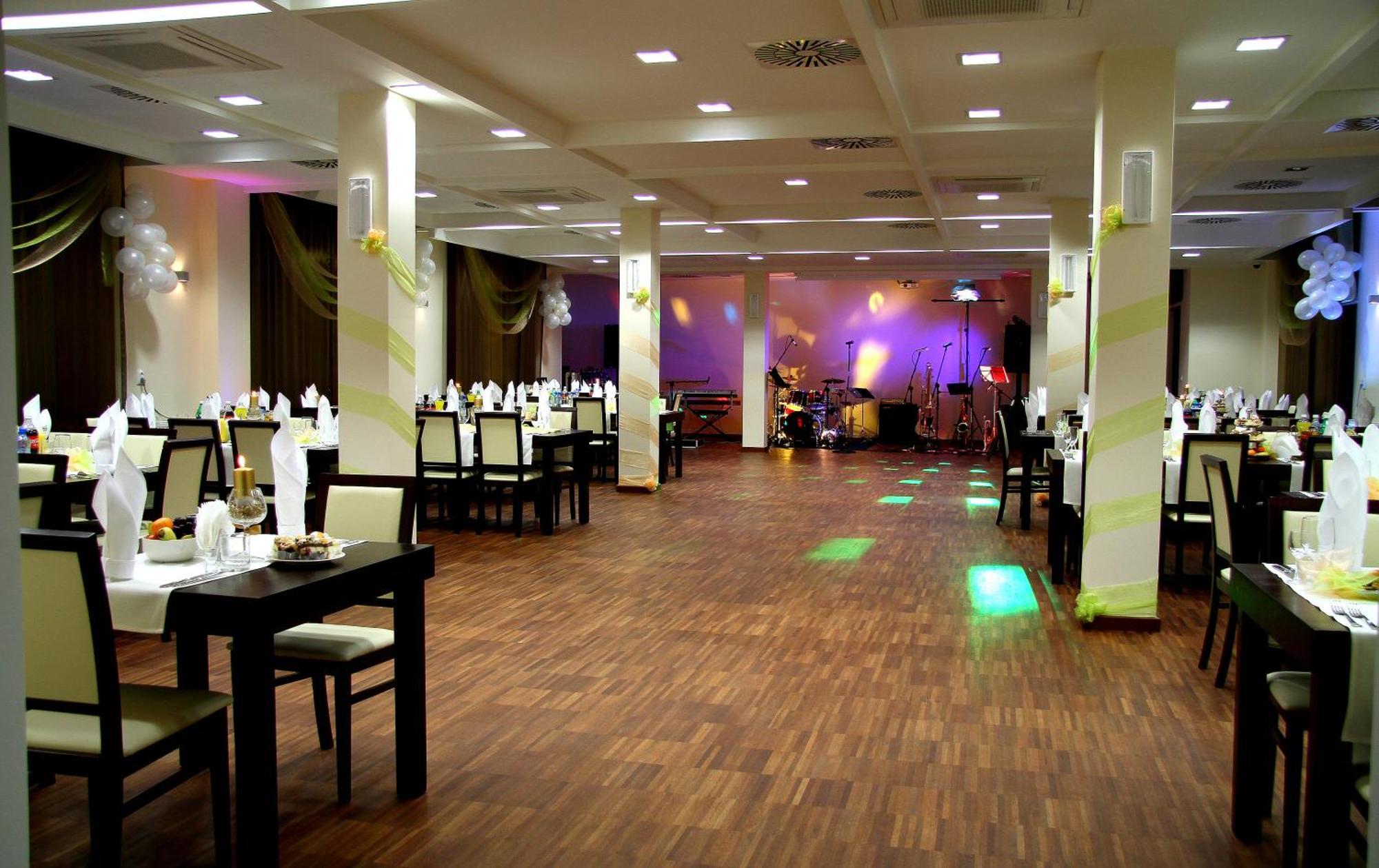 Aviator Hotel&Spa Kielce Exterior foto