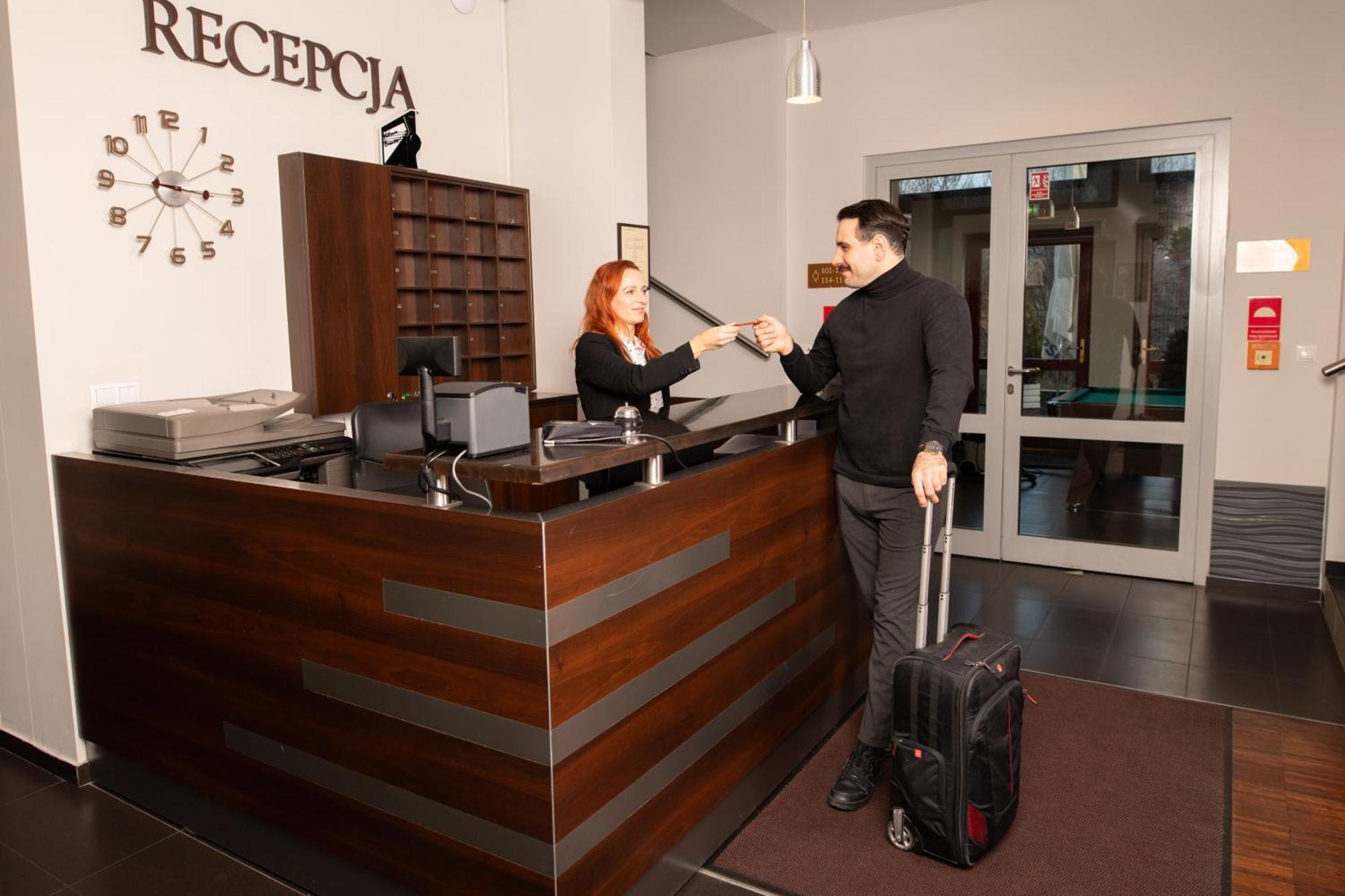 Aviator Hotel&Spa Kielce Exterior foto