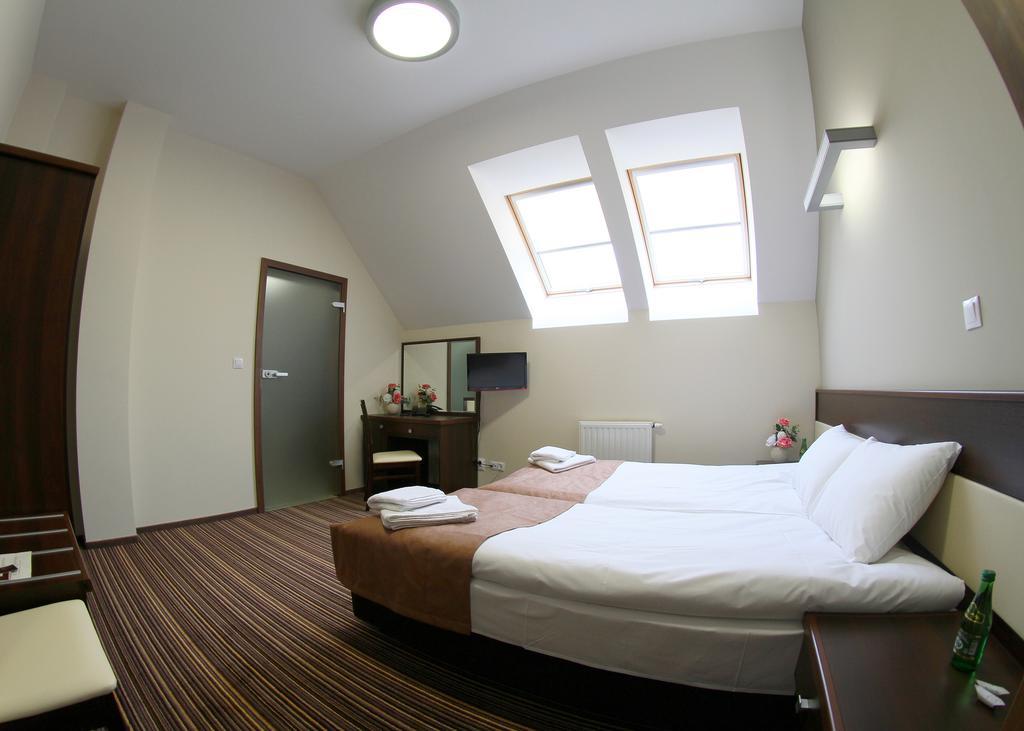 Aviator Hotel&Spa Kielce Exterior foto